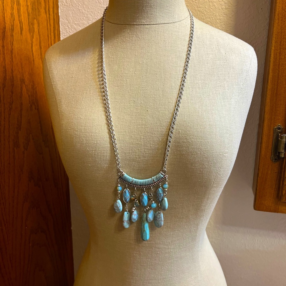 Premier Designs faux turquoise adjustable necklace